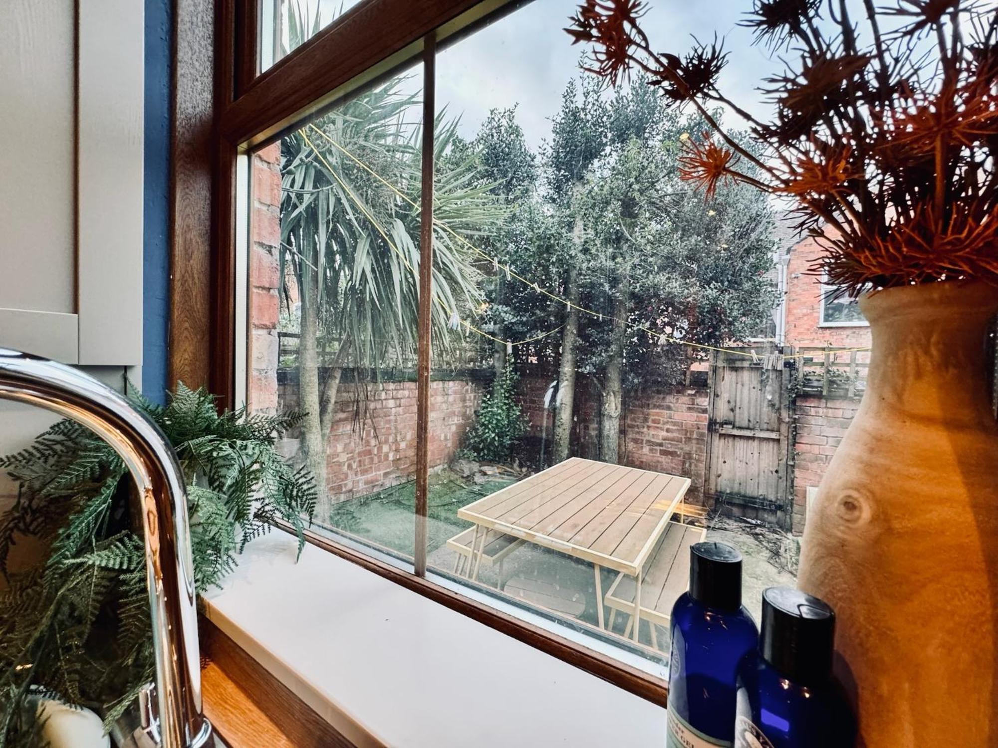 Merton Retreat- Free Parking, Central, City Luxury!! Holiday home