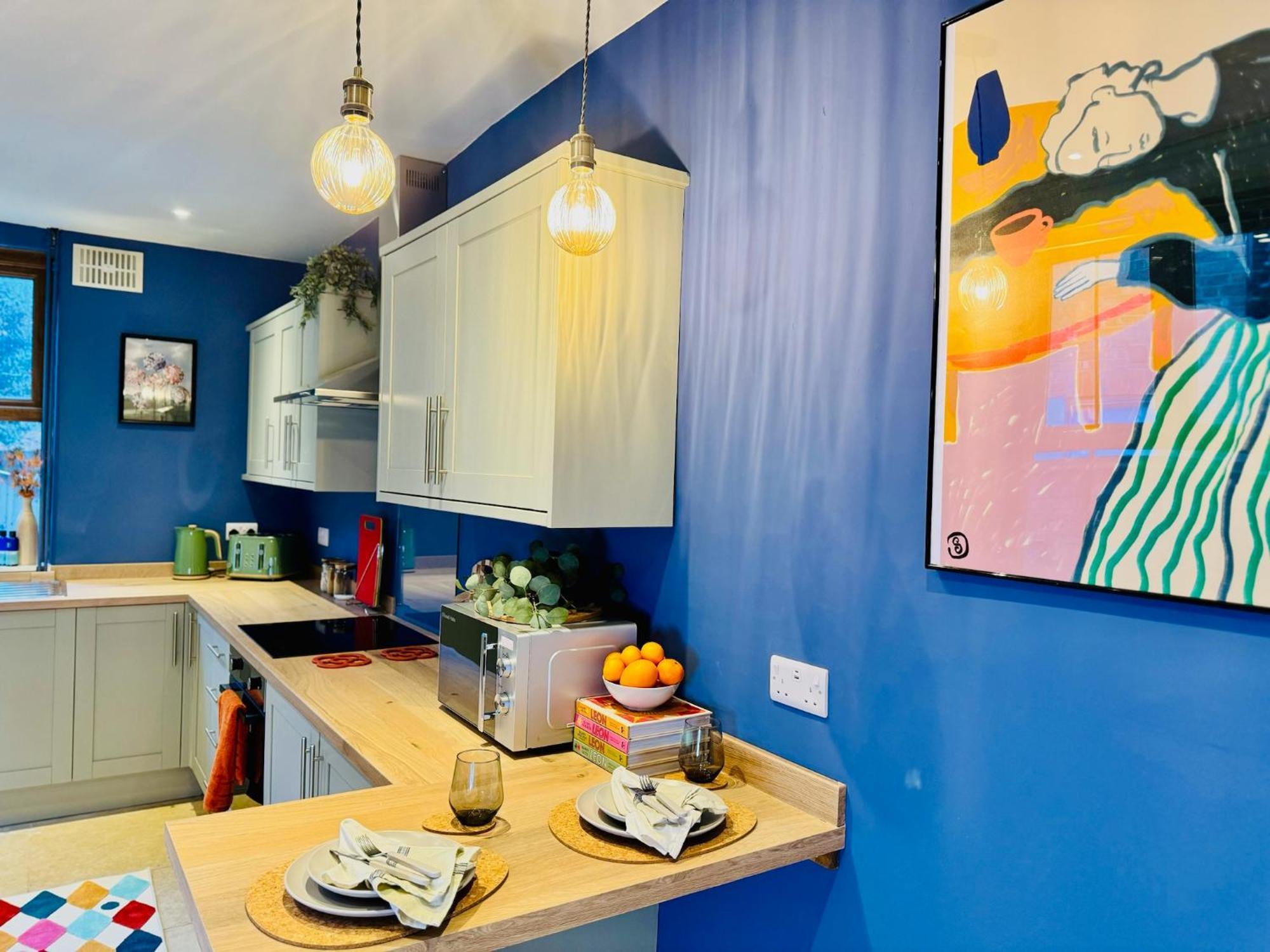 Merton Retreat- Free Parking, Central, City Luxury!! *